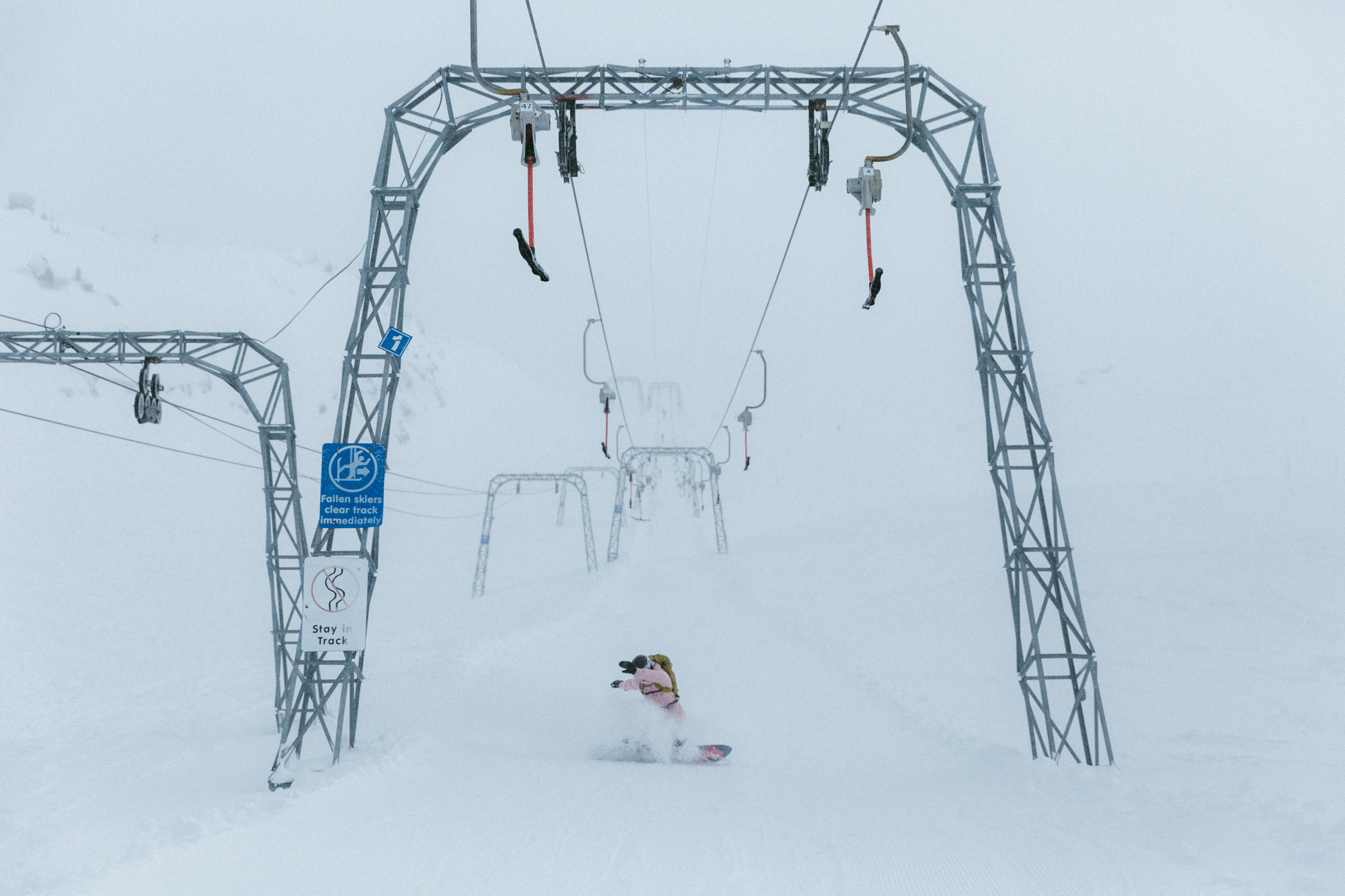 deep_winter_jakedyson_1e7a9882