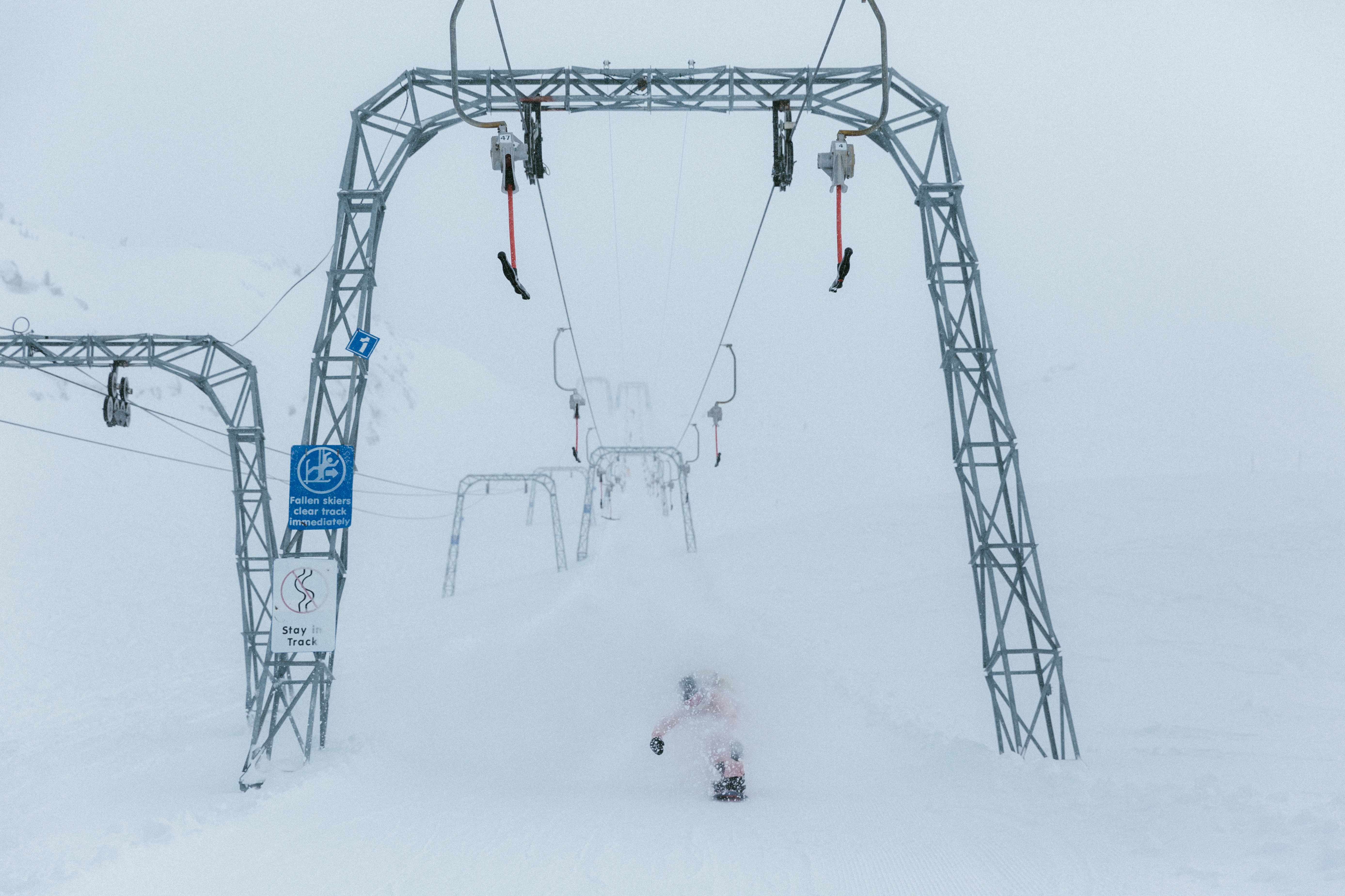 deep_winter_jakedyson_1e7a9885